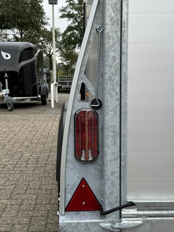 Sirius S75 Zadelkamer 2 Paards Trailer