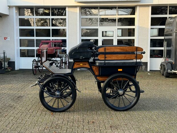 1/2 Sp. Recreatiewagen Doorloopwagen Paard