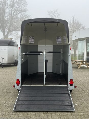 Humbaur Xanthos Trailer 2 Paards