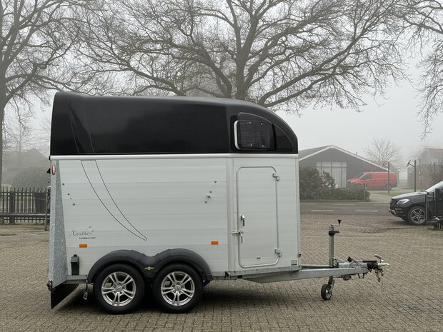 Humbaur Xanthos Trailer 2 Paards