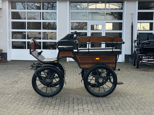 1/2Sp. Recreatiewagen 25 Inch Paard